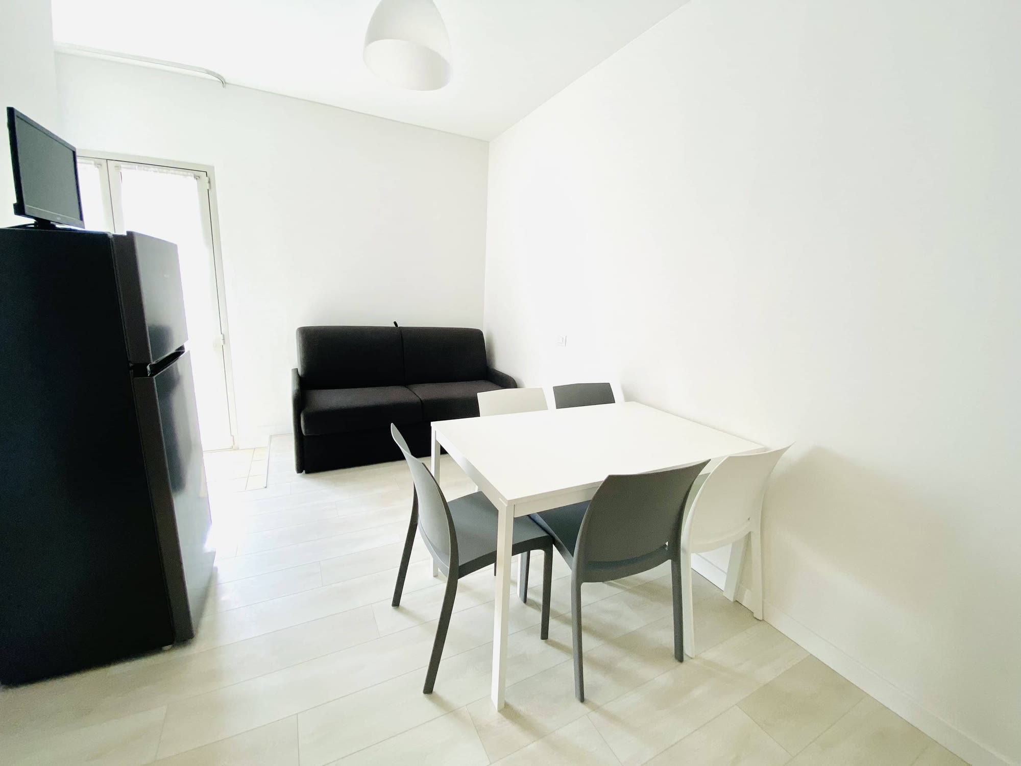 Augustus 12 - Piazza Mazzini - Relax immobiliare — foto 5